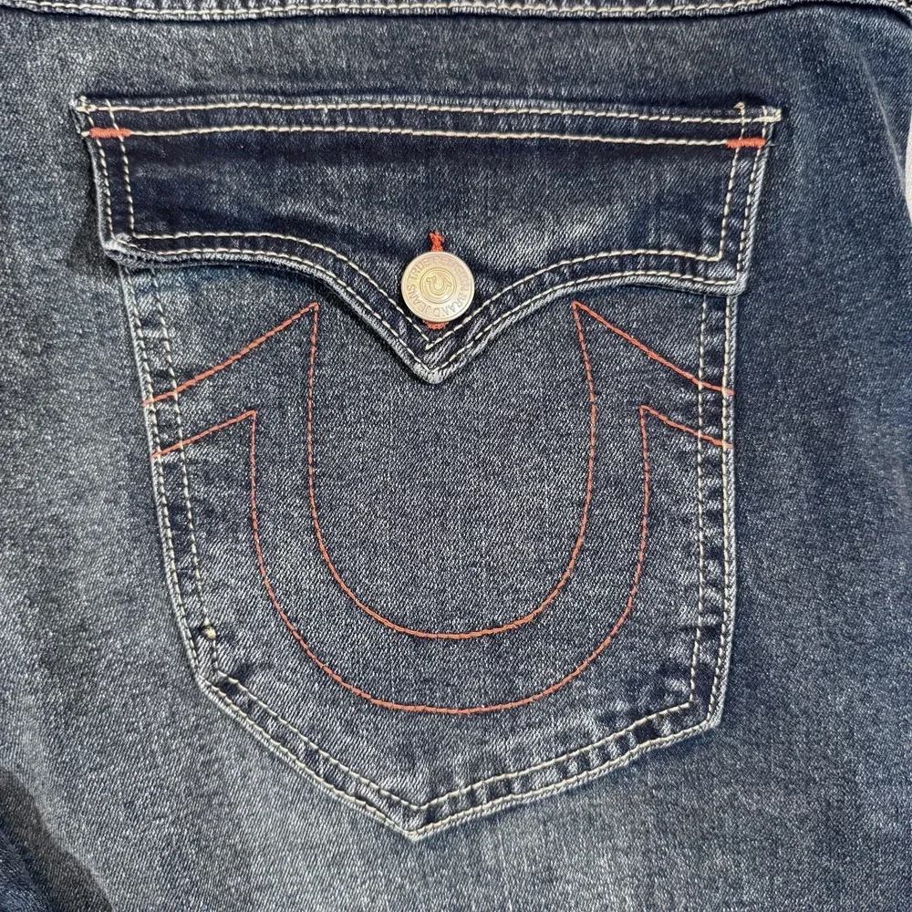 True Religion Jeans Mens 38X32 Geno Relaxed Slim‎ SN Flap Denim Medium Wash